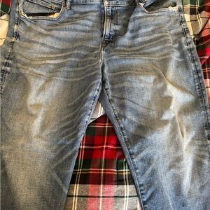 American Eagle Outfitters Light Blue Relaxed Jeans